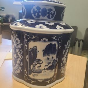 Chinese tea jar